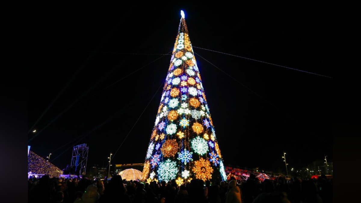 Main New Year’s tree lit up in Astana