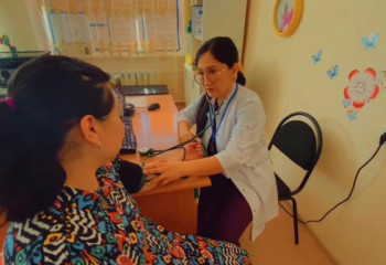 Лучшим сельским врачом признали участкового терапевта из Жанаарки