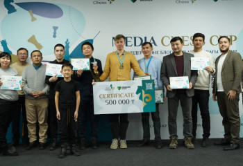 Журналисты и блогеры сразились в шахматных баталиях