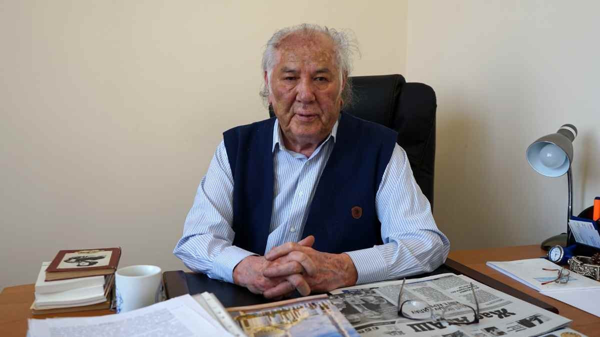  Дулат Исабеков 