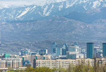 О приоритетах в развитии экономики Алматы рассказал аким Ерболат Досаев