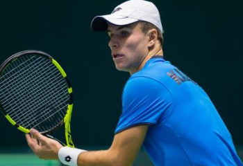 Казахстанский теннисист вышел в полуфинал турнира в Анталье