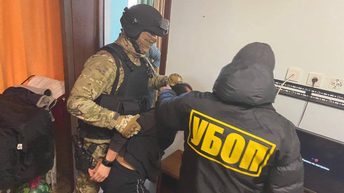 Иностранца избили, держали в съемной квартире и требовали выкуп 1 млн тенге в Атырау
