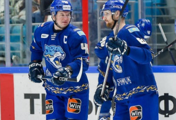 «Барыс» вновь опустился на последнее место в КХЛ