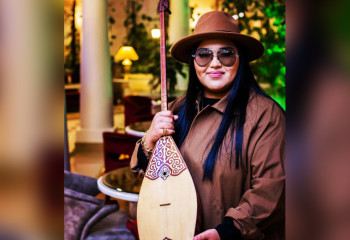 Кәсіпкер айтыскер ақын Айшолпан Тілеутайға үй сыйлады