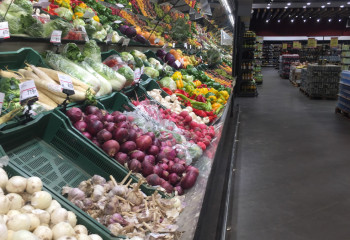 Жаңа жыл қарсаңында азық-түлік бағасы неліктен шарықтап кетеді? Сауда министрі жауап берді