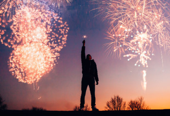 Какое наказание грозит казахстанцам за использование пиротехники