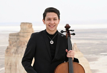 Музыкант Багжан Октябрь рассказал о том, на какой девушке бы женился