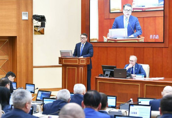 Арман Шаққалиев үкімет сағатында азық-түлік өнімдерінің қымбаттағанын атады