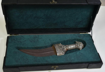 Ұлттық музей қорына Қажымұқан Мұңайтпасұлының қанжары табысталды