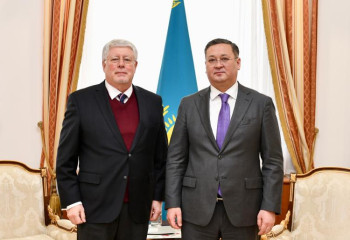 Глава МИД РК принял Посла России