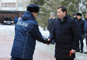 Ключи от новых автомобилей вручили полицейским в Актобе