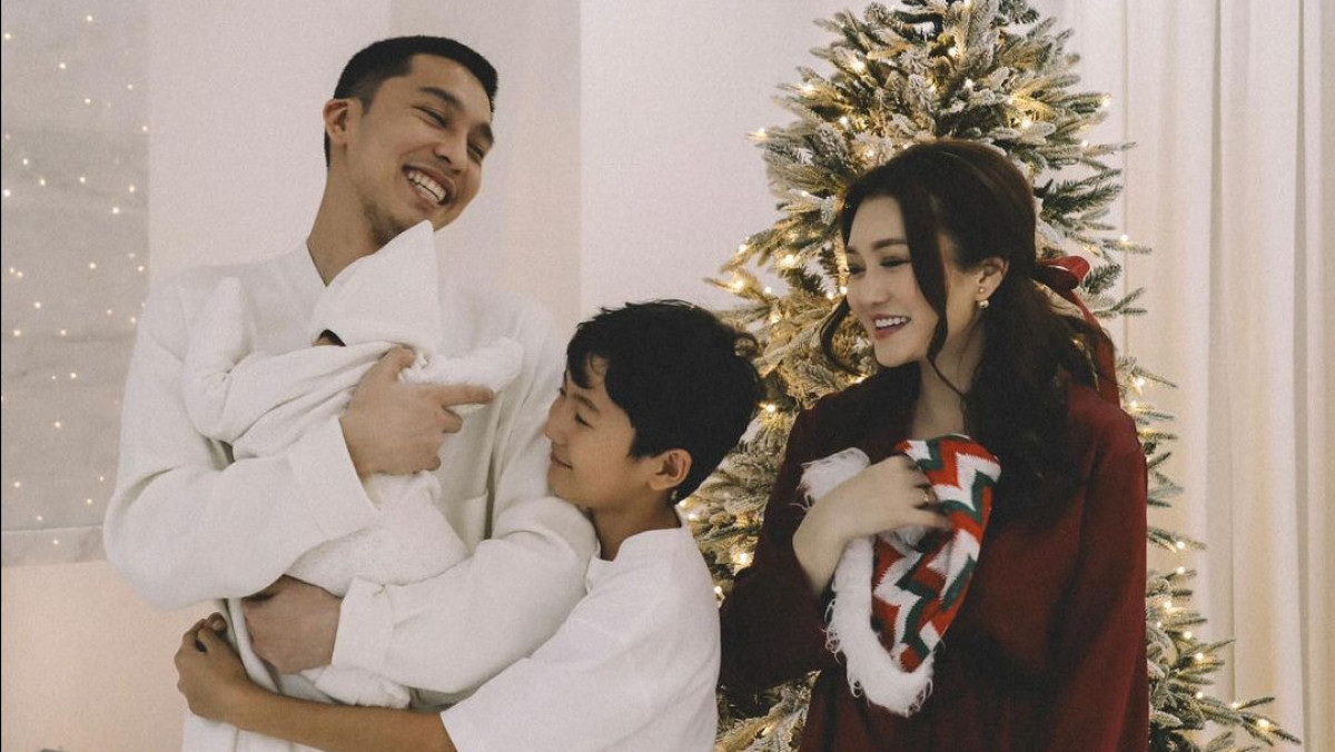  instagram.com/erke_esmahan 