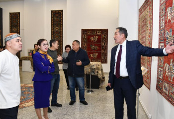 Ұлттық музейде ауған қазақтарының кілем көрмесі ашылды