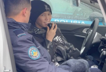 Новогоднее чудо: шымкенсткие полицейские исполнили мечту подростка из детдома