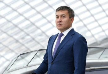 Освбождён от должности замуправляющего делами президента