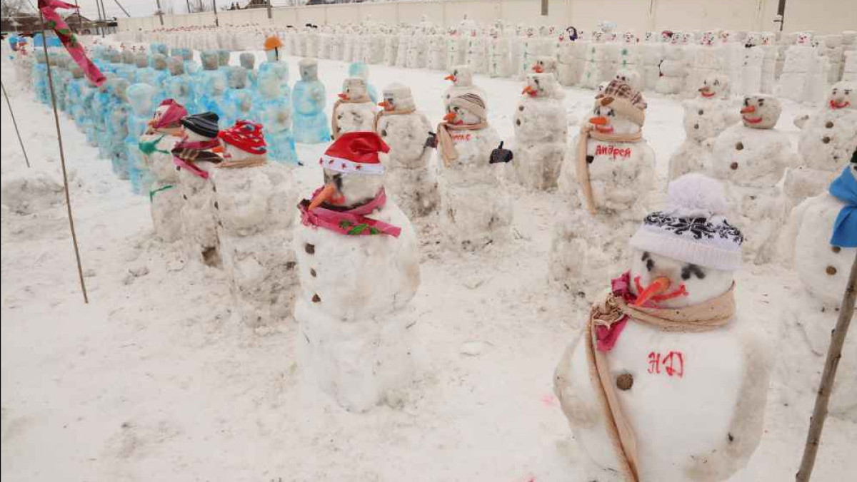 Камыстинские снеговики пережили буран и попали в "Казахстанскую книгу рекордов"