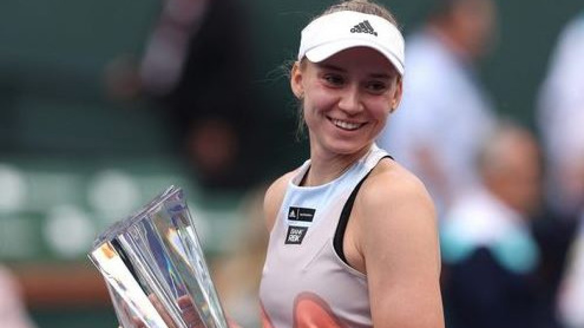  instagram.com/lenarybakina 