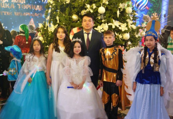 Республиканская Президентская новогодняя елка прошла в Астане