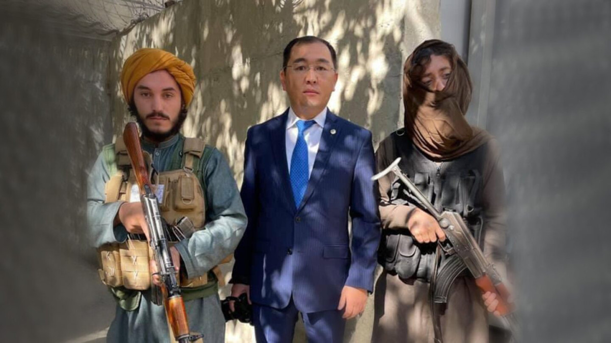  Facebook.com/Айбек Смадияров 