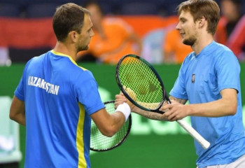 С кем сыграют Александр Недовесов и Александр Бублик на Australian Open - 2024