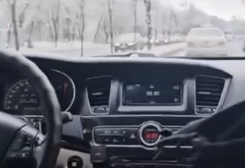 Алматы облысында полицейлер ерлі-зайыптыға перзентханаға жетуге көмектесті