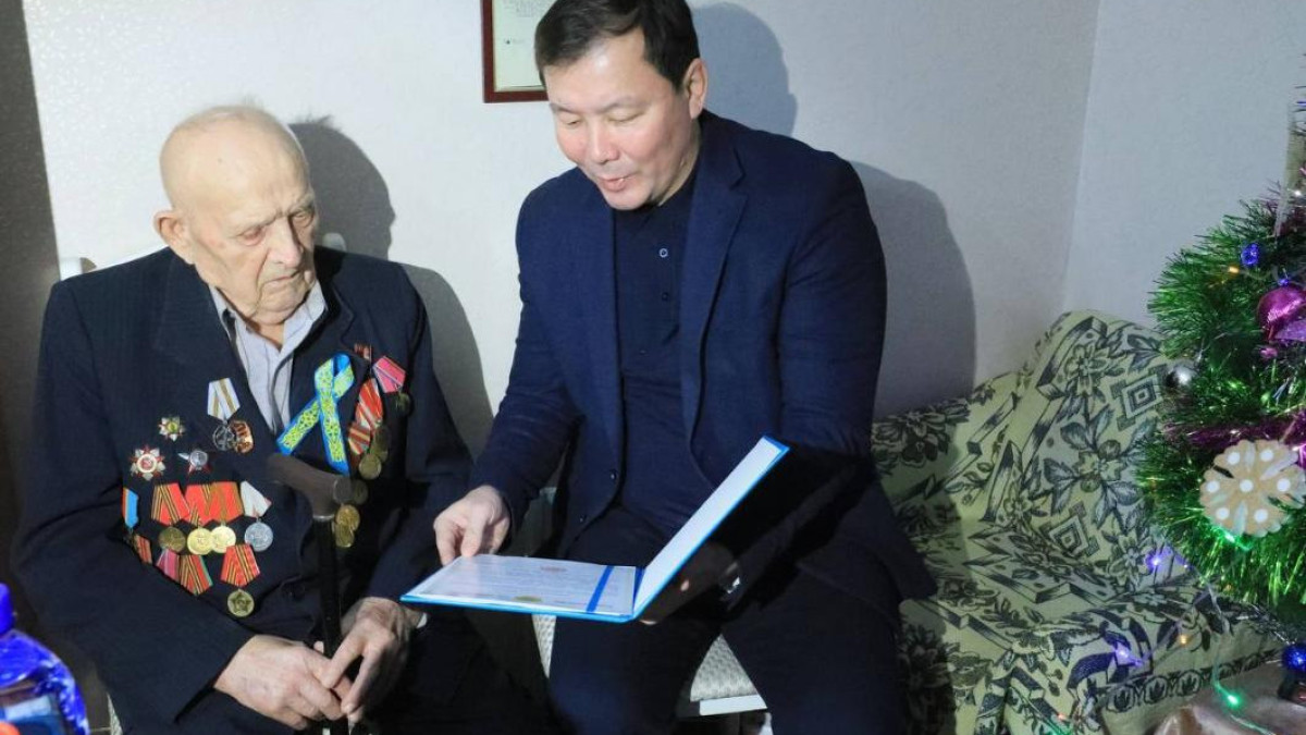 Единственному ветерану войны, проживающему в Актюбинской области, исполнилось 100 лет