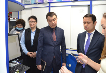 Систему прослеживаемости лекарств продемонстрировали вице-министру здравоохранения