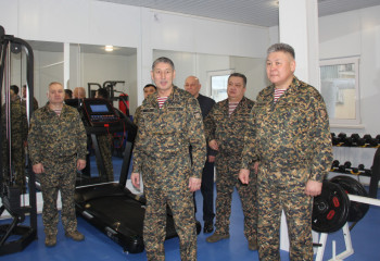 Новый тренажерный зал открыли для гвардейцев