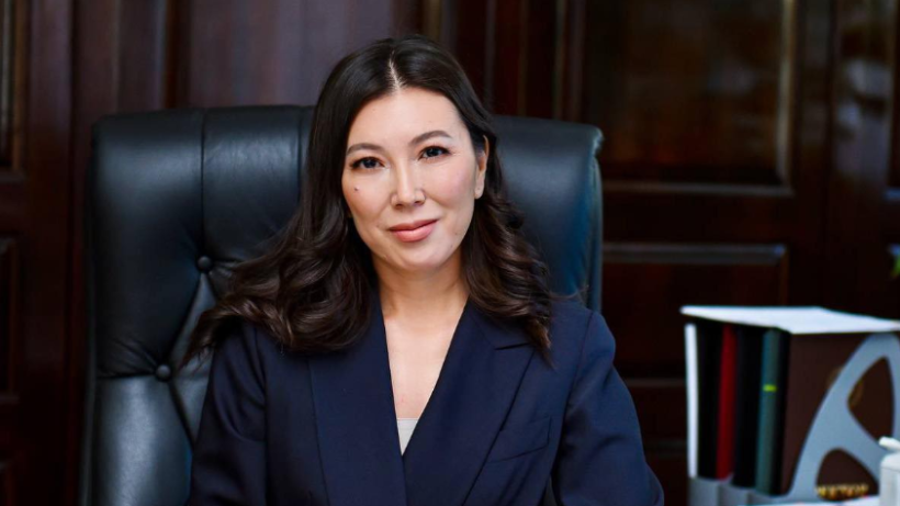  facebook.com/LauraKarabassova 