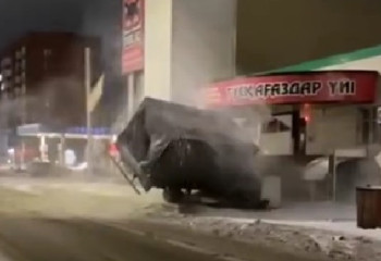 Павлодарда мас тұрғын жүк көлігін ұрлап, жол апатын жасады