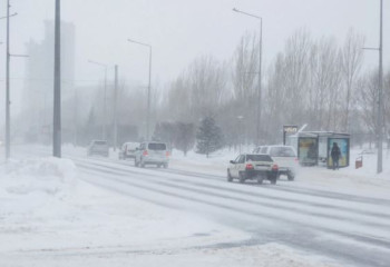 Road sections closed in two regions for bad weather