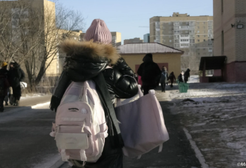 Астанада екінші ауысым оқушылары онлайн оқиды