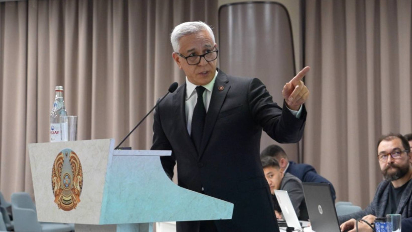  Minister of Tourism and Sports 