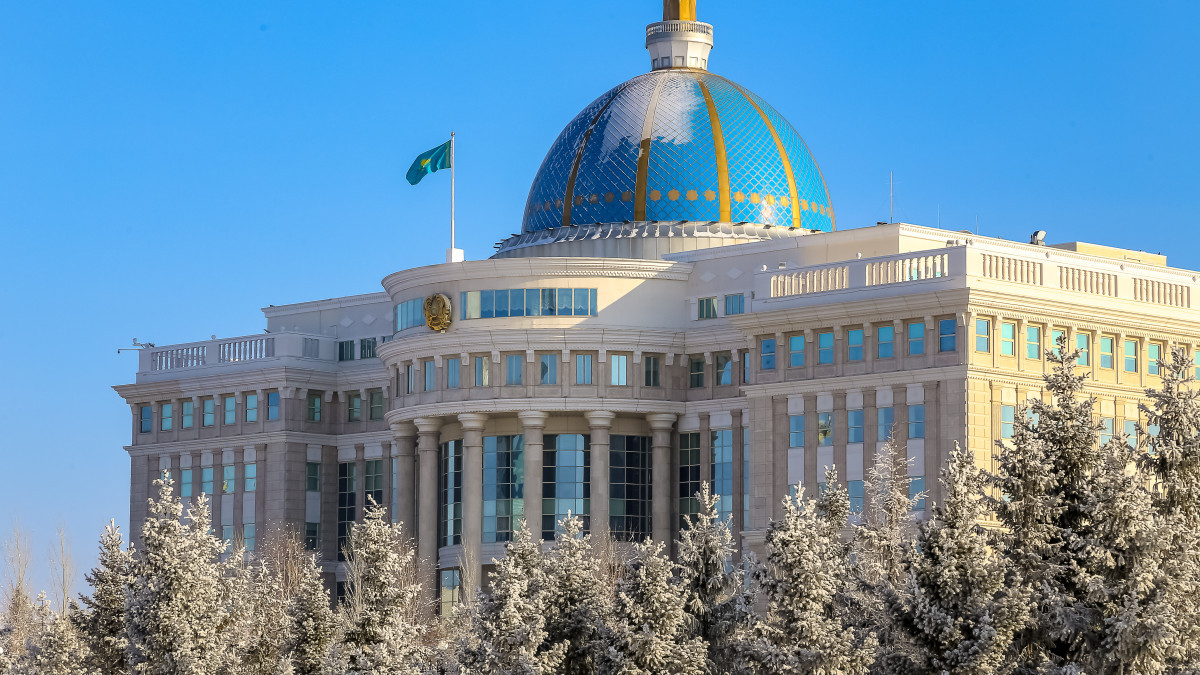 Глава государства поздравил казахстанцев с Рождеством