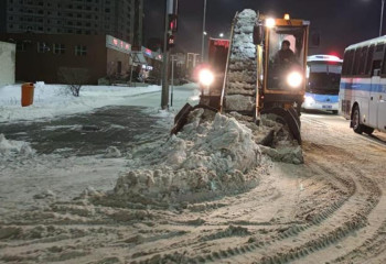 Свыше 45 тыс. кубометров снега вывезено за день в Астане