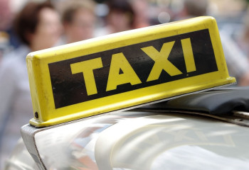 Таксистер жеке кәсіпкер ретінде тіркелуі керек – вице-министр