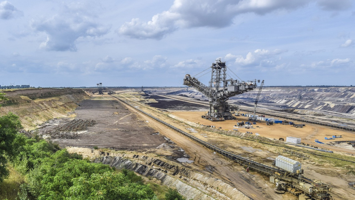 Лицензии на разведку твердых полезных ископаемых можно получить онлайн в Казахстане