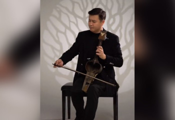 Казахстанский кобызист исполнил саундтрек к фильму 