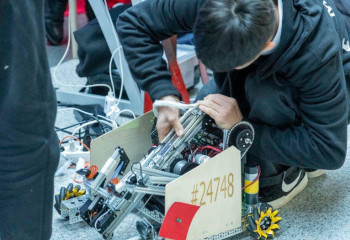 На чемпионат по робототехнике собрались 400 студентов со всей страны