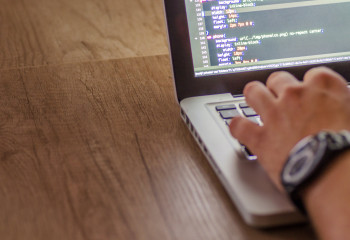 Зарплаты IT-шников в Казахстане в 2,3 раза выше чем у всех остальных