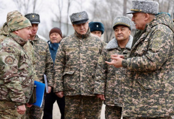 Министр обороны проинспектировал военные объекты в гарнизонах