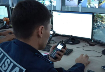 Шымкентте қоғамдық көліктердегі бейнекамераларды полицейлер бақылап отырады