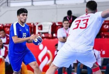Казахстан потерпел разгромное поражение на старте чемпионата Азии по гандболу