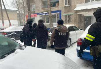 БҚО тұрғыны кәсіпкерден 1 млн доллар бопсалаған