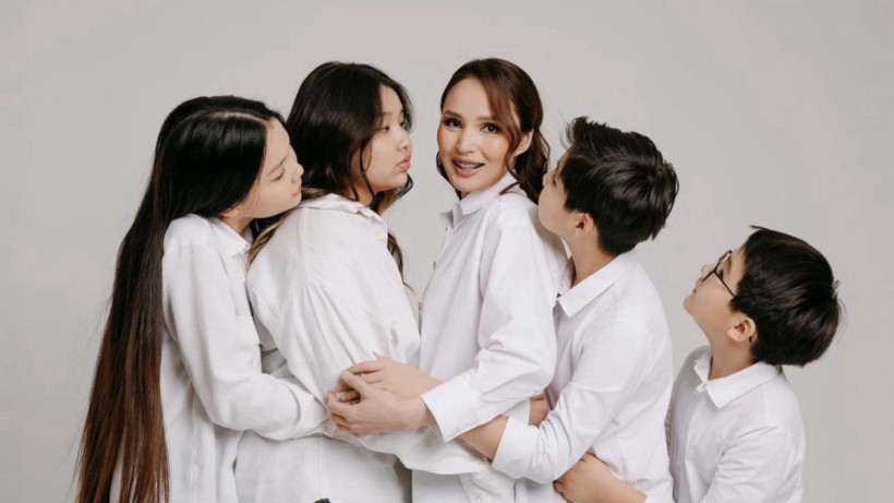  instagram.com/zhuldyzabdukarimovaofficial 