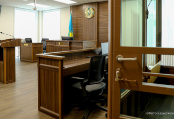 Павлодарда әкесін өлтірген ер адам сот залынан босатылды