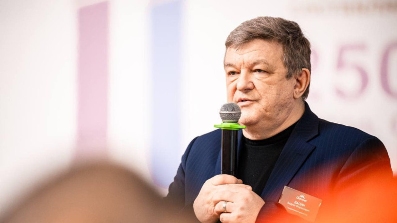  Әлеуметтік желіден 