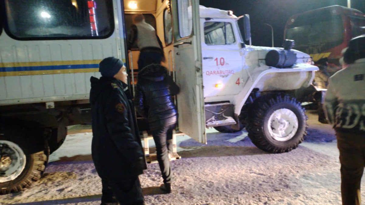 Ақтөбе облысында қар құрсауында қалған өзбекстандық азаматтар құтқарылды