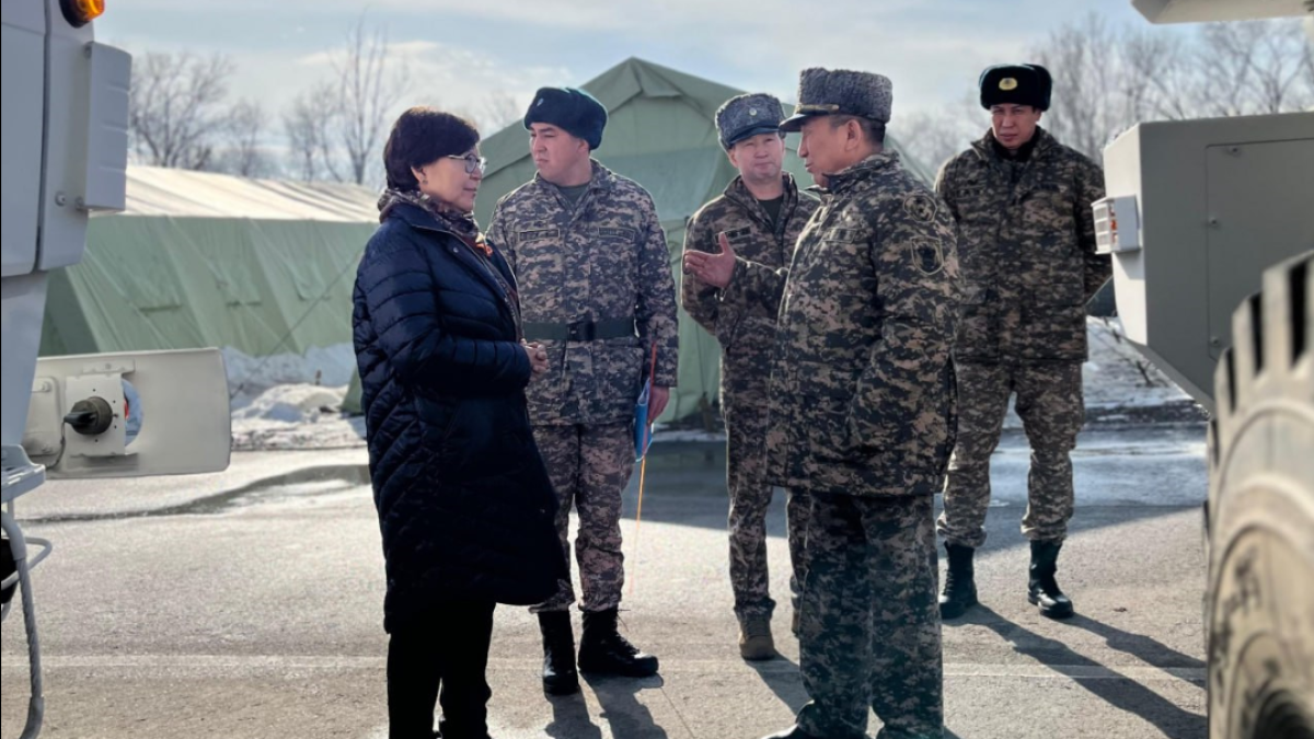 В Алматы депутаты Парламента посетили Центр миротворческих операций